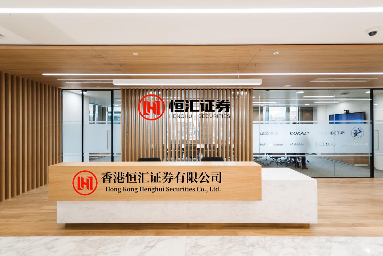 创利配资 喊出2028年机器人业务增7倍，半年净亏1.67亿的上纬新材底气在哪？